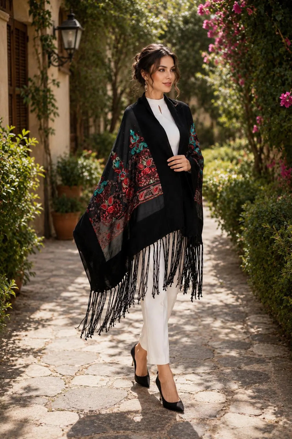 Bohem Embroidered Fringe Shawl