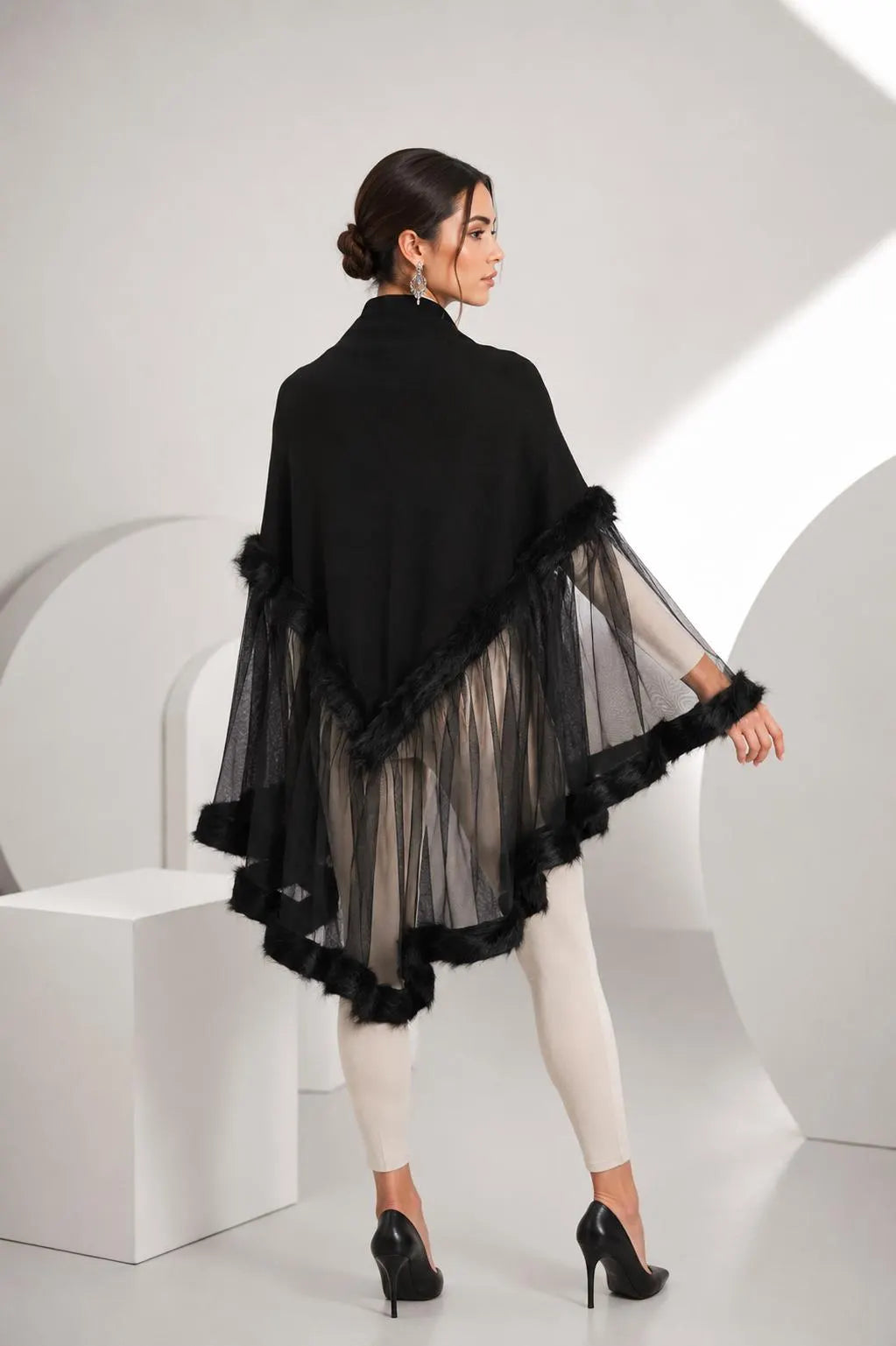 Tulle and Faux fur Knit Shawl